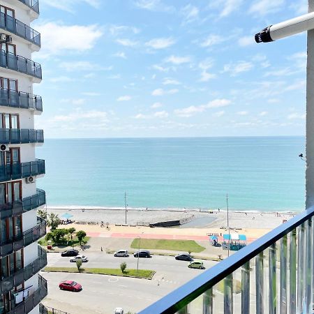 Beautiful Horizon First Line Apartment บาทูมิ ภายนอก รูปภาพ