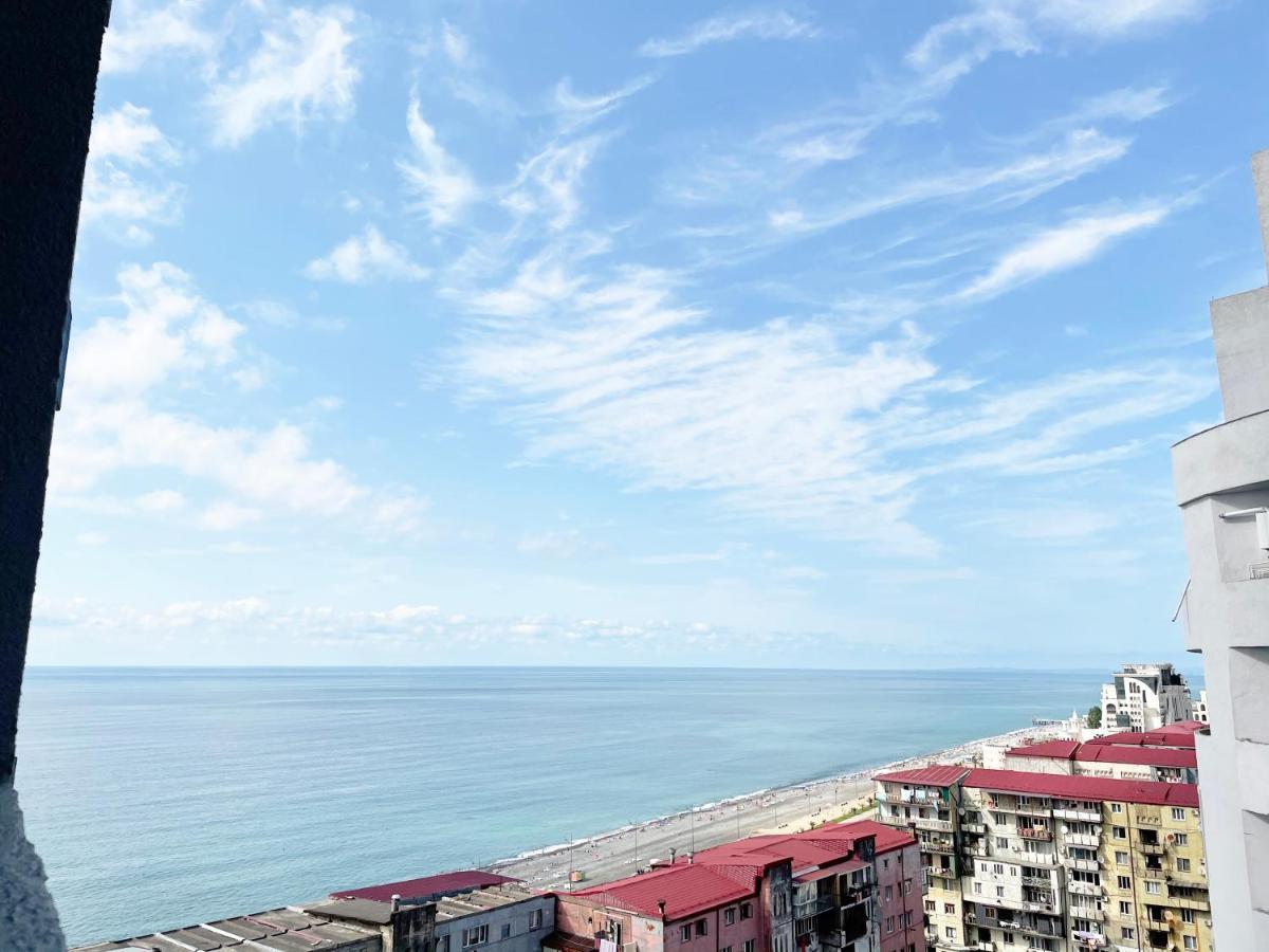 Beautiful Horizon First Line Apartment บาทูมิ ภายนอก รูปภาพ