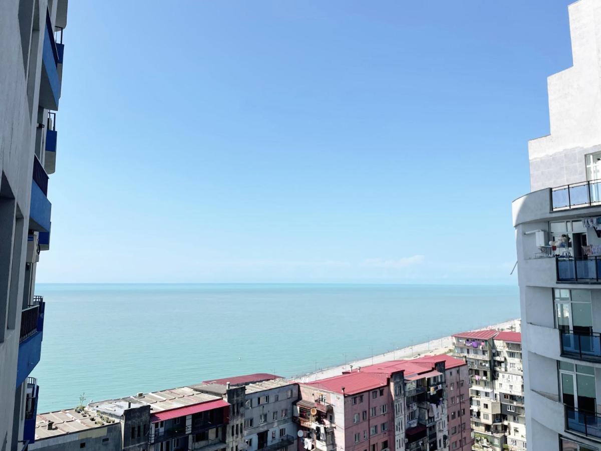 Beautiful Horizon First Line Apartment บาทูมิ ภายนอก รูปภาพ